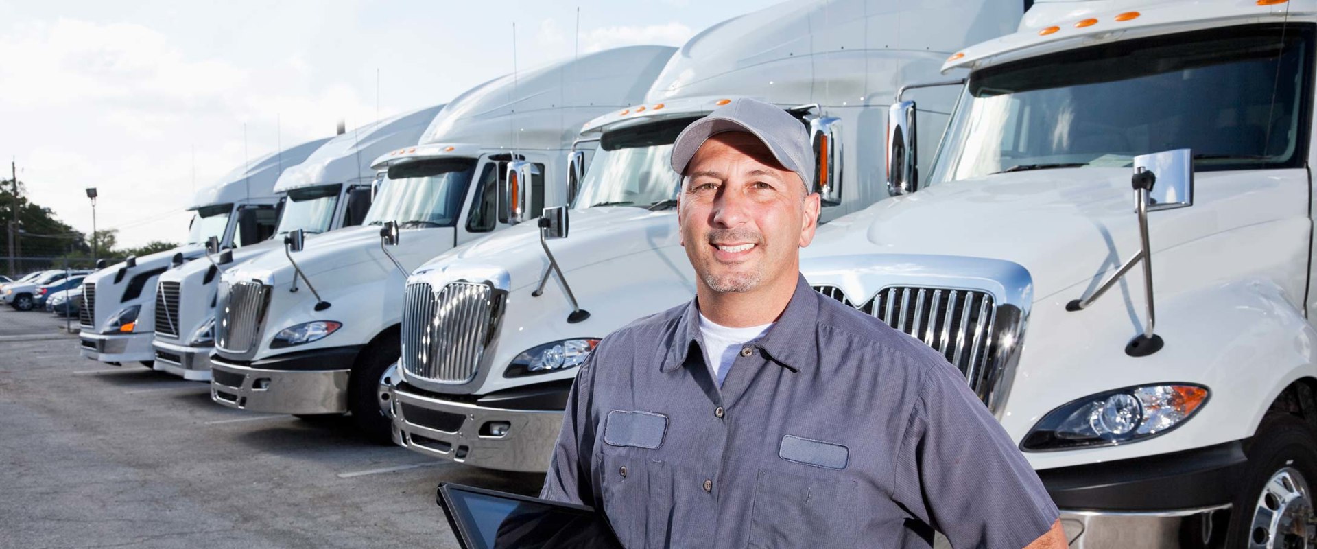 Fleet Tracking for Efficient Transportation Management